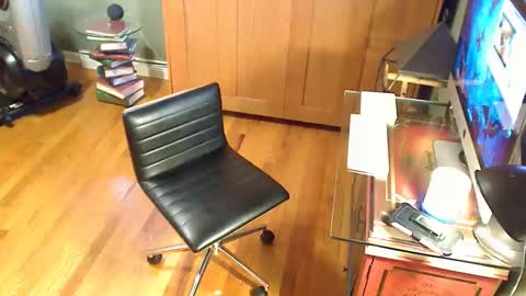 Snapshot of anoaklawnguy chatting on 19, 4, 2026 anoaklawnguy online show from 19, 4, 2026