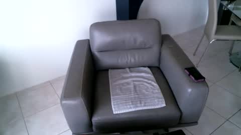 Snapshot of anoaklawnguy chatting on 10, 5, 2026 anoaklawnguy online show from 10, 5, 2026