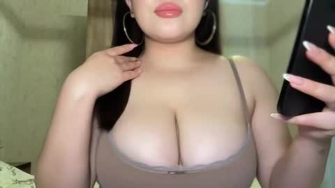 Snapshot of anora_sunny chatting on 17, 10, 2025 Any online show from 17, 10, 2025