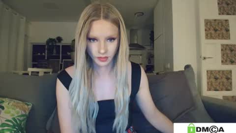 Snapshot of anorsel chatting on 12, 6, 2026 Sexy Ladybug online show from 12, 6, 2026