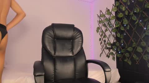 Jordan Mateo online show from 8, 12, 2024