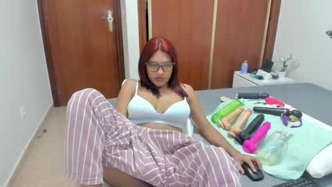 anthonela_hotsex online show from 18, 1, 2026