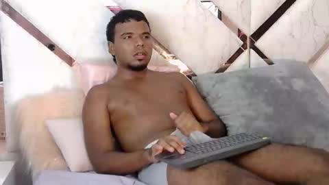 Snapshot of anthony_milleer chatting on 26, 2, 2025 anthony online show from 26, 2, 2025