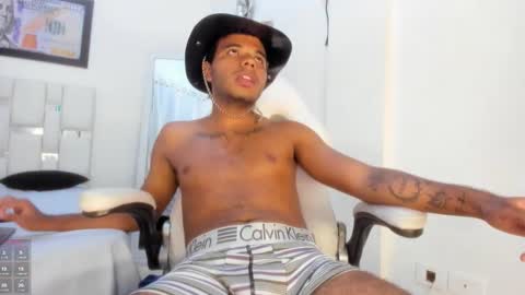 Snapshot of anthony_milleer chatting on 21, 2, 2026 anthony online show from 21, 2, 2026