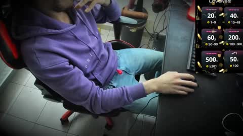 Snapshot of anthonyloveseks chatting on 30, 11, 2025 Anthony online show from 30, 11, 2025