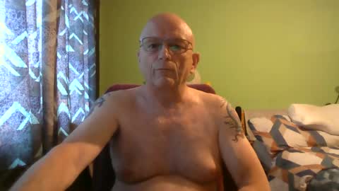 Snapshot of antmatt2025 chatting on 19, 6, 2026 antmatt2025 online show from 19, 6, 2026