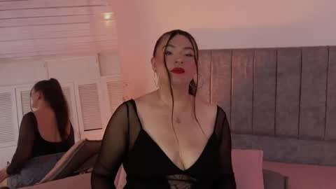 Snapshot of antonella_1998_ chatting on 8, 6, 2026 Antonella online show from 8, 6, 2026