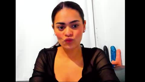 Antonella online show from 3, 2, 2026