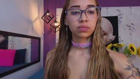 Snapshot of antonella_mc chatting on 29, 4, 2026 Antonella online show from 29, 4, 2026
