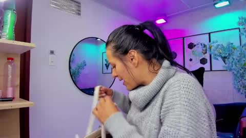 Snapshot of antonella_rivers chatting on 1, 5, 2026 Antonella. online show from 1, 5, 2026