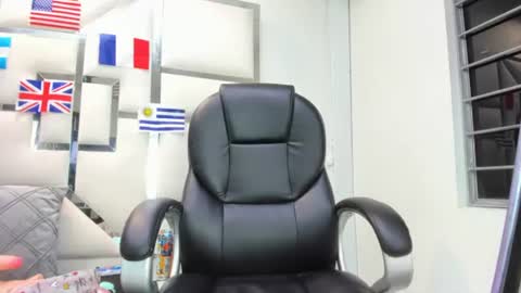 Snapshot of antonellablazee chatting on 2, 7, 2026 AntonelLaBlazee online show from 2, 7, 2026