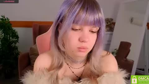 antonia_ferrero online show from 3, 11, 2025