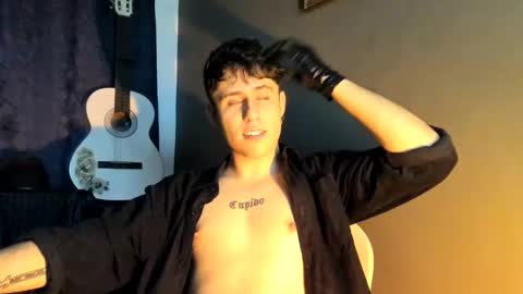 antonnello_ online show from 22, 10, 2025