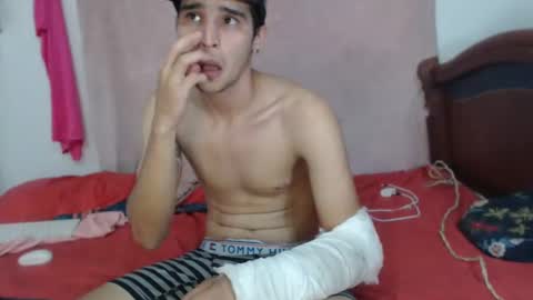 Snapshot of antony_2024 chatting on 6, 1, 2025 karol y antony online show from 6, 1, 2025