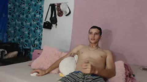 Snapshot of antony_2024 chatting on 3, 2, 2025 karol y antony online show from 3, 2, 2025