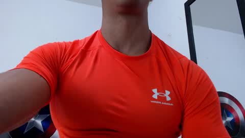 Snapshot of antonywebb94 chatting on 2, 4, 2026 Instagram miguelangel1802 online show from 2, 4, 2026