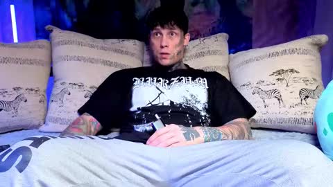 Tom online show from 23, 12, 2025