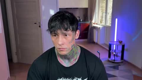 Tom online show from 25, 3, 2026