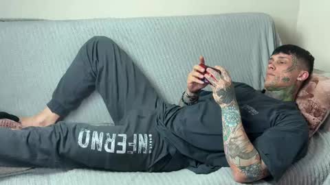 Tom online show from 28, 5, 2026