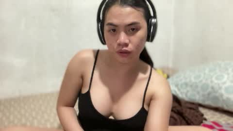 Snapshot of anyalooove chatting on 4, 2, 2026 Hello sweeties I am your Baby girl Anya online show from 4, 2, 2026