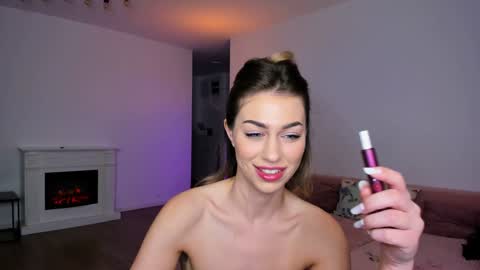 Snapshot of anysasmithh chatting on 6, 12, 2024 Anysa Smith online show from 6, 12, 2024