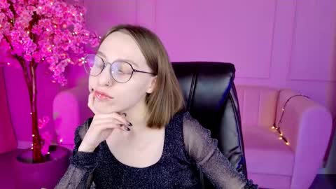 Snapshot of aphexqueen chatting on 28, 1, 2025 APHEX QUEEN online show from 28, 1, 2025