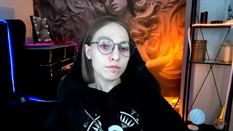 Snapshot of aphexqueen chatting on 3, 2, 2025 APHEX QUEEN online show from 3, 2, 2025