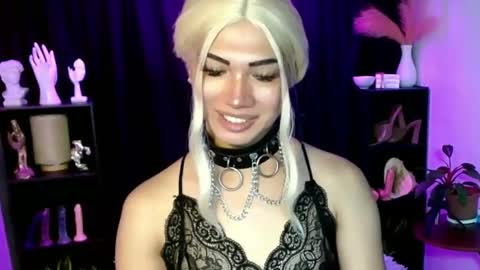 Snapshot of aphr0dite_x chatting on 16, 2, 2025 Roman Goddess online show from 16, 2, 2025