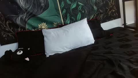 aphrodite__bloom online show from 7, 2, 2025