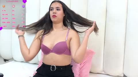 Snapshot of aphrodite_rosse chatting on 18, 3, 2026 aphrodite_rosse online show from 18, 3, 2026