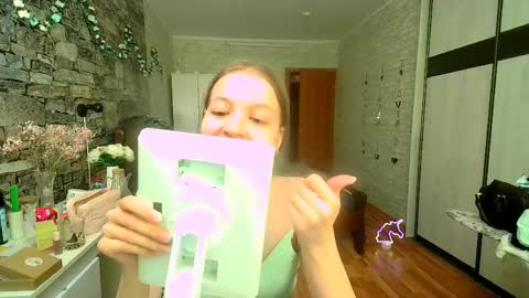 Aphrodite online show from 12, 4, 2026