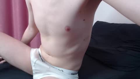 Snapshot of apofis_boy chatting on 25, 10, 2025 Apofis online show from 25, 10, 2025