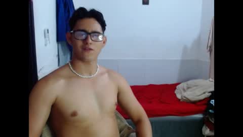 Snapshot of apolo1sex24 chatting on 16, 4, 2026 steven online show from 16, 4, 2026