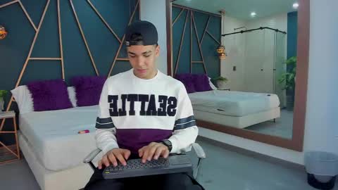 Snapshot of apolojackson2 chatting on 26, 5, 2026 apolojackson2 online show from 26, 5, 2026