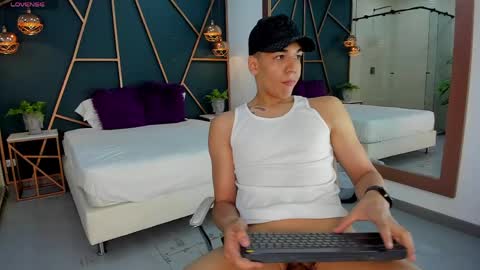 Snapshot of apolojackson2 chatting on 30, 5, 2026 apolojackson2 online show from 30, 5, 2026