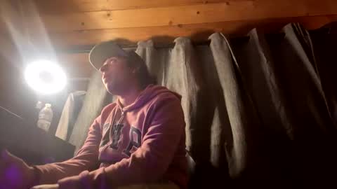 Snapshot of aponthier151 chatting on 10, 11, 2025 aponthier151 online show from 10, 11, 2025