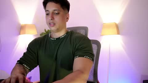 Snapshot of appolo_allen chatting on 8, 5, 2026 insta appolo master online show from 8, 5, 2026