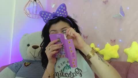   online show from 27, 11, 2025