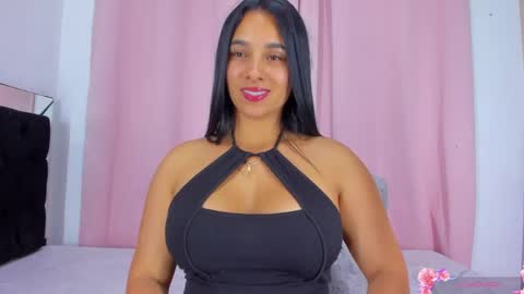 Snapshot of apriladamson_ chatting on 13, 5, 2026 April online show from 13, 5, 2026