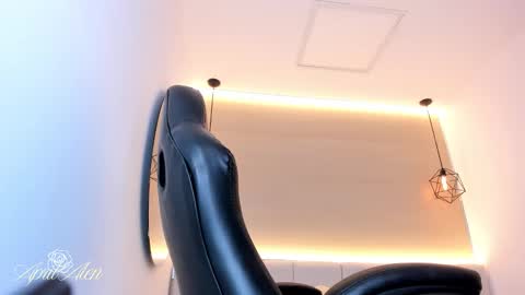 April online show from 4, 11, 2025