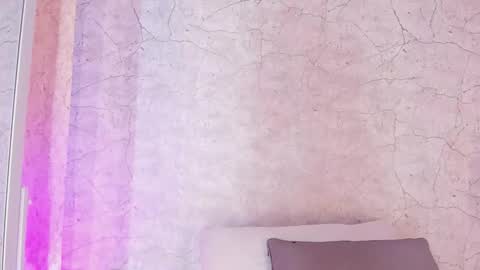 April online show from 27, 2, 2026