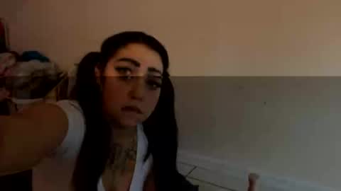 Snapshot of aprilanna chatting on 5, 12, 2024 AnnaApril420 online show from 5, 12, 2024