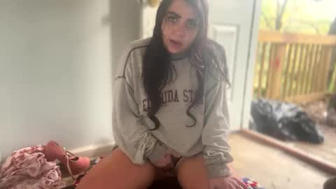 Snapshot of aprilanna chatting on 16, 12, 2024 AnnaApril420 online show from 16, 12, 2024