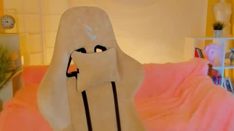 aprill_o_nill online show from 28, 1, 2025