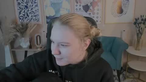 April. All year round.  online show from 17, 9, 2025