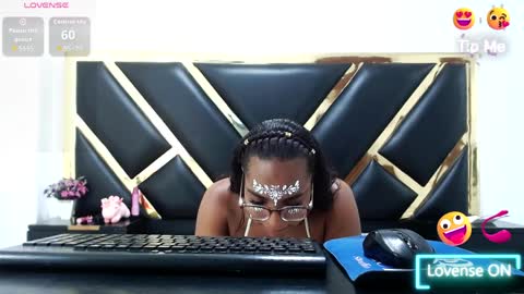 april y crystal online show from 8, 4, 2026