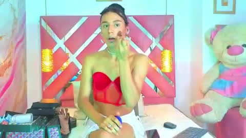 Snapshot of apsaravictoria chatting on 9, 7, 2026 apsaravictoria online show from 9, 7, 2026