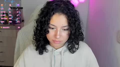 aqua emilly online show from 20, 11, 2025