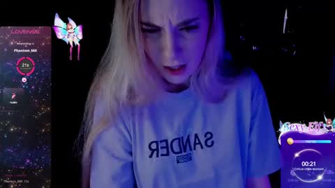 Snapshot of aqualen chatting on 10, 3, 2025 aqualen online show from 10, 3, 2025