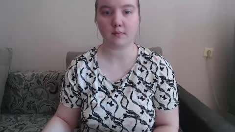 Snapshot of aquanarmin chatting on 28, 4, 2026 Josefin online show from 28, 4, 2026